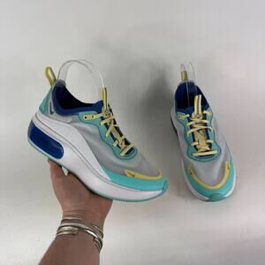 Nike Air Max Dia SE Sneakers Women's 7 White Low Top Running Athletic Shoes